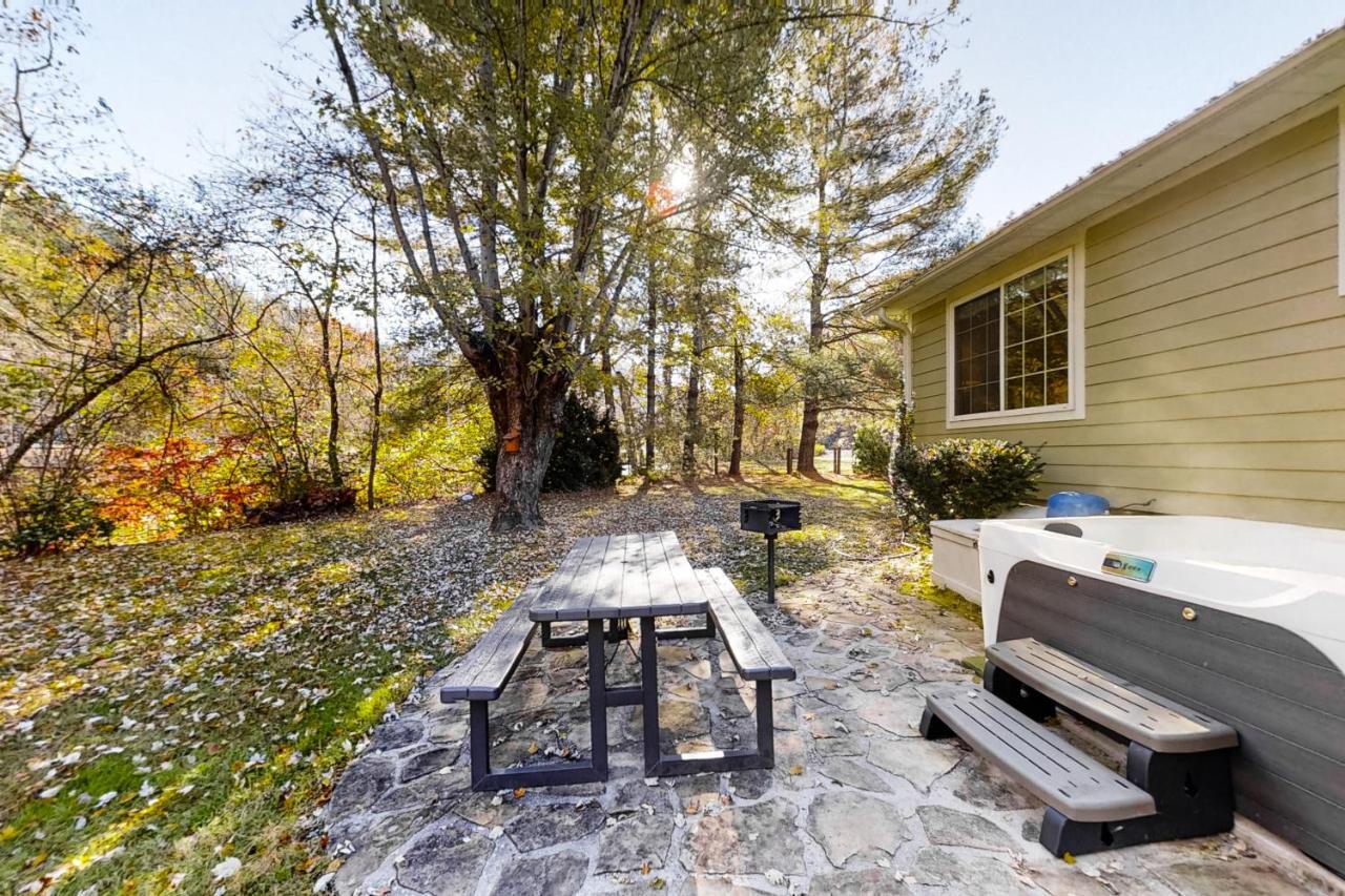 3 Bed 2 Bath Vacation Home In Whittier Экстерьер фото