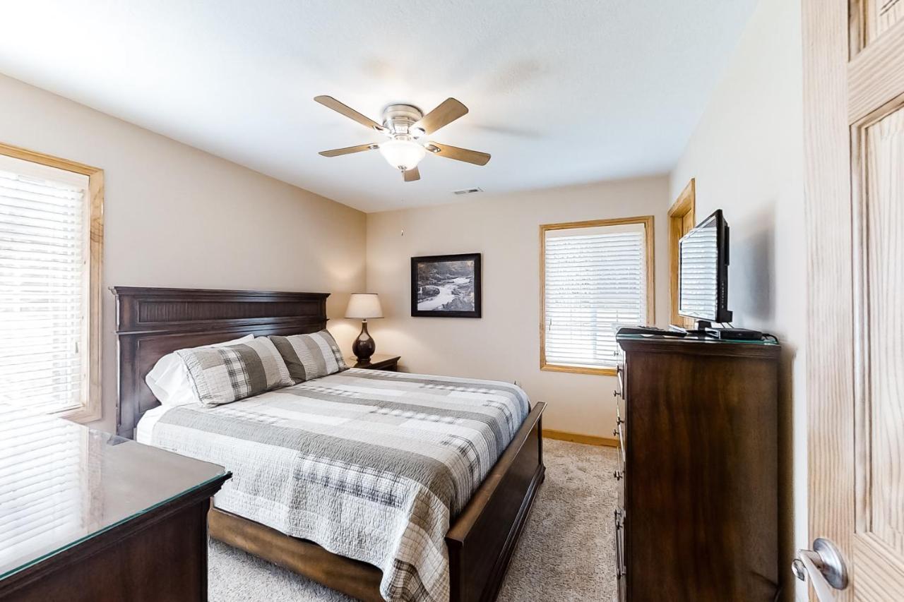 3 Bed 2 Bath Vacation Home In Whittier Экстерьер фото